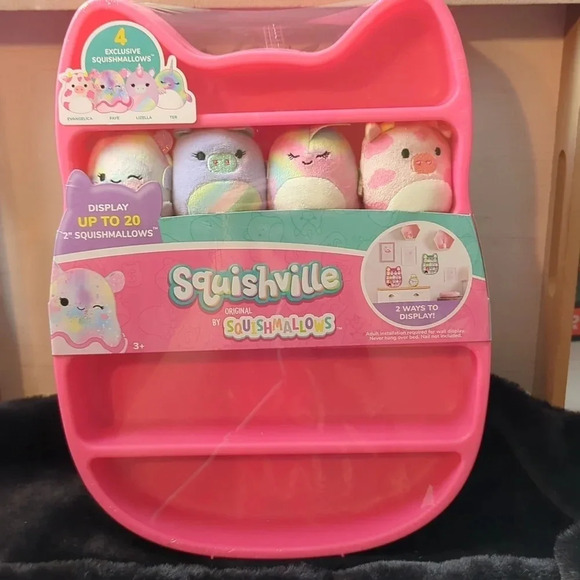 New Squishville Display with 4 Exclusive Squishy's. - Picture 1 of 6
